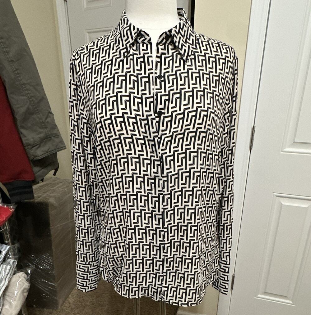 Express Portofino Womens L Slim Button Front Collared Long Sleeve Geo Blouse